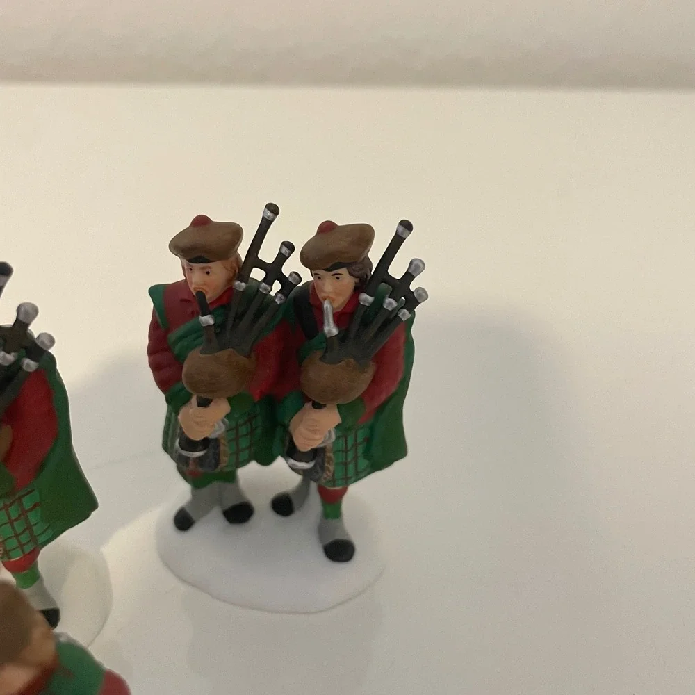 Department 56 Ten‎ Pipers Piping 12 Days of Christmas Dickens Village